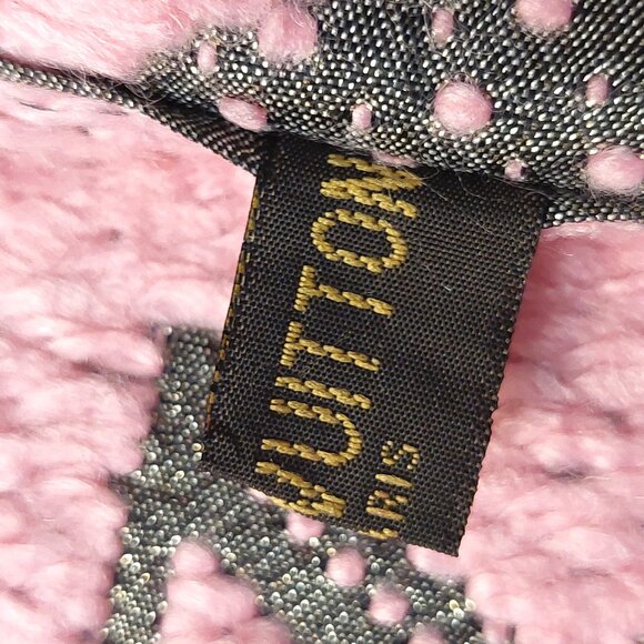 Louis Vuitton LV Pink Silver Shine Monogram Logomania Scarf Pre-Owned - Picture 13 of 13